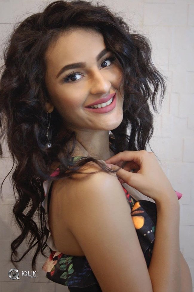 Seerat-Kapoor